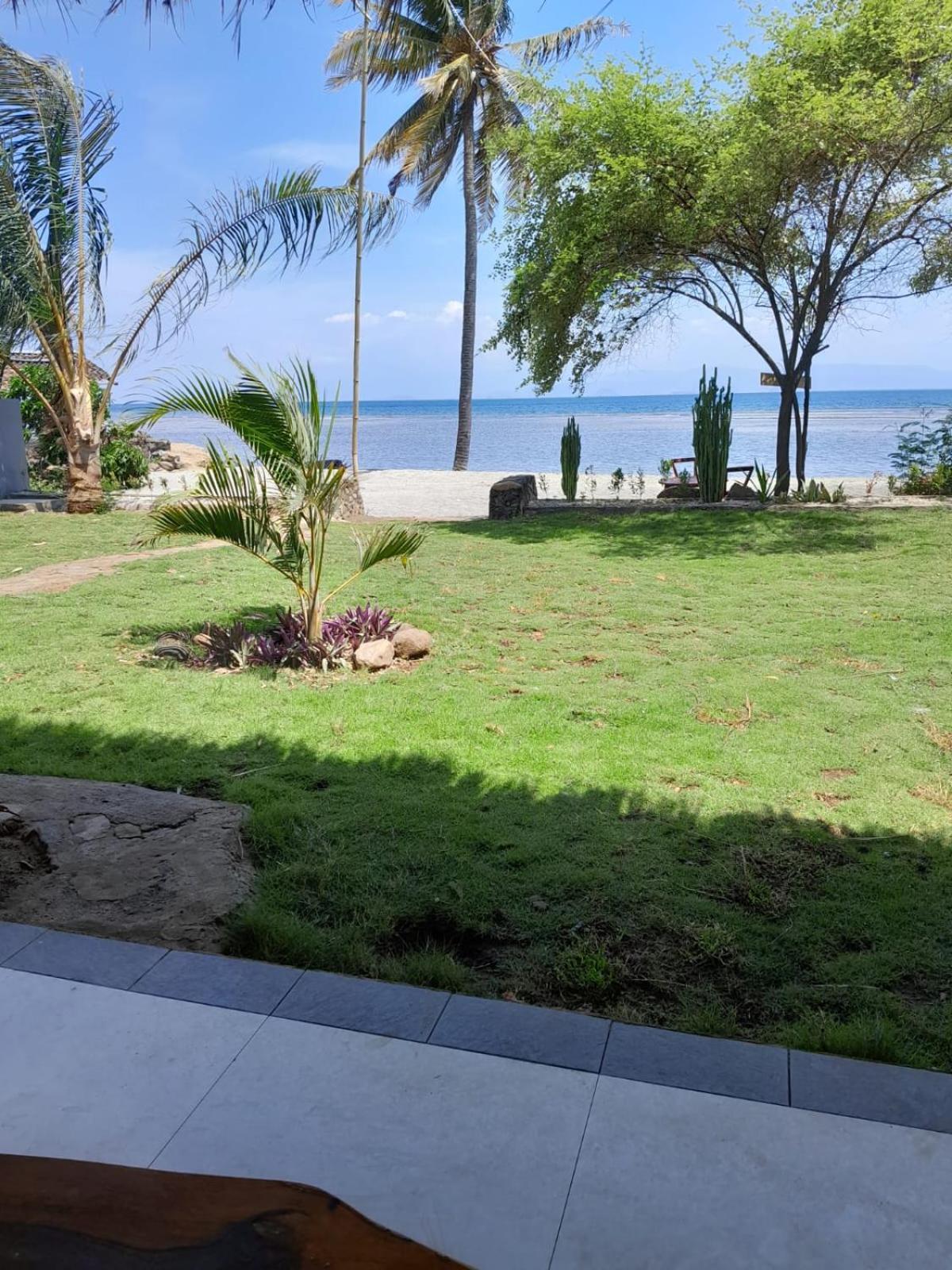 East Lombok Dive Hotel - 3 Private Rooms On The Beach Labuhan Pandan المظهر الخارجي الصورة